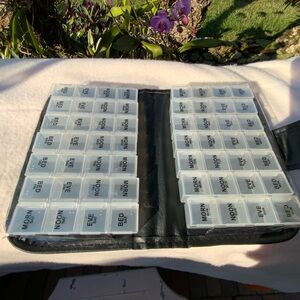 14 Day Pill & Vitamin Organizer 2 Weeks AM/PM 4 Doses a Day Travel Case Handy